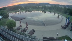 Koupací jezero