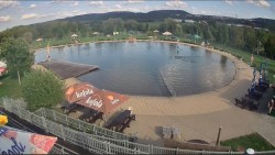 Koupací jezero