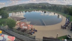 Koupací jezero