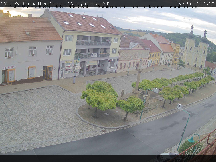 Město Bystřice nad Pernštejnem - Masarykovo náměstí - 13.7.2025 v 05:45 Město Bystřice nad Pernštejnem - Masarykovo náměstí - 13.7.2025 v 05:45