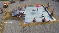 Children's paddling pool