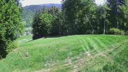 Prostřední část sjezdovky a snowpark