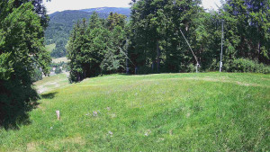 Skiareál Karolinka  - Prostřední část sjezdovky a snowpark - 21.6.2025 v 12:32