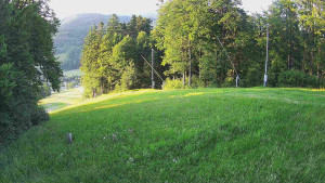 Skiareál Karolinka  - Prostřední část sjezdovky a snowpark - 21.6.2025 v 20:02