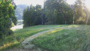Skiareál Karolinka  - Prostřední část sjezdovky a snowpark - 5.7.2025 v 05:55