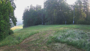 Skiareál Karolinka  - Prostřední část sjezdovky a snowpark - 14.7.2025 v 05:55