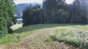 Skiareál Karolinka  - Prostřední část sjezdovky a snowpark - 14.7.2025 v 07:55