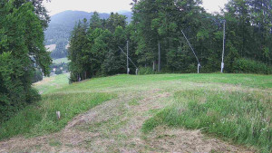 Skiareál Karolinka  - Prostřední část sjezdovky a snowpark - 14.7.2025 v 19:55