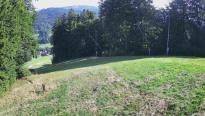 Skiareál Karolinka  - Prostřední část sjezdovky a snowpark - 15.8.2025 v 08:25