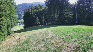 Skiareál Karolinka  - Prostřední část sjezdovky a snowpark - 15.8.2025 v 08:55