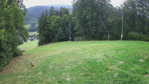 Skiareál Karolinka  - Prostřední část sjezdovky a snowpark - 13.9.2025 v 12:55