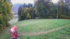Skiareál Karolinka  - Prostřední část sjezdovky a snowpark - 14.10.2025 v 08:10