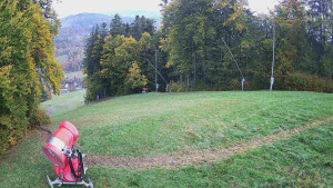 Skiareál Karolinka  - Prostřední část sjezdovky a snowpark - 14.10.2025 v 08:55