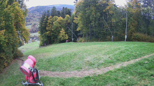 Skiareál Karolinka  - Prostřední část sjezdovky a snowpark - 14.10.2025 v 12:55