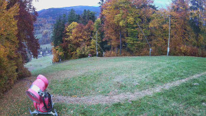 Skiareál Karolinka  - Prostřední část sjezdovky a snowpark - 23.10.2025 v 15:55