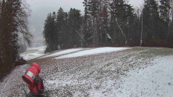 Prostřední část sjezdovky a snowpark
