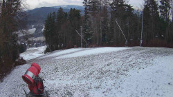 Prostřední část sjezdovky a snowpark
