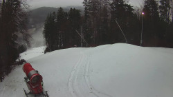 Prostřední část sjezdovky a snowpark