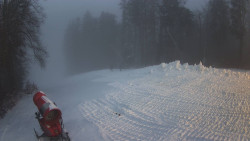 Prostřední část sjezdovky a snowpark