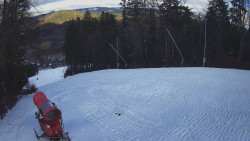 Prostřední část sjezdovky a snowpark