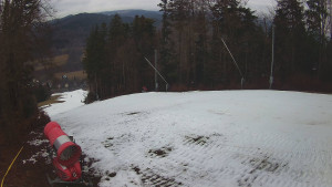 Skiareál Karolinka  - Prostřední část sjezdovky a snowpark - 6.12.2025 v 09:05