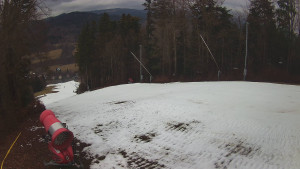 Skiareál Karolinka  - Prostřední část sjezdovky a snowpark - 6.12.2025 v 11:25