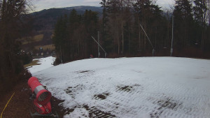Skiareál Karolinka  - Prostřední část sjezdovky a snowpark - 6.12.2025 v 13:25