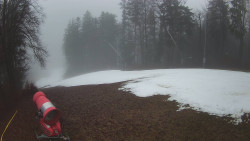 Prostřední část sjezdovky a snowpark