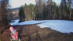 Prostřední část sjezdovky a snowpark