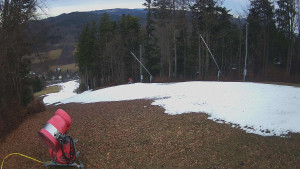 Skiareál Karolinka  - Prostřední část sjezdovky a snowpark - 17.12.2025 v 12:55