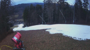 Skiareál Karolinka  - Prostřední část sjezdovky a snowpark - 17.12.2025 v 14:55