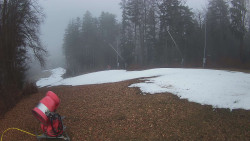 Prostřední část sjezdovky a snowpark