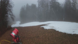 Prostřední část sjezdovky a snowpark