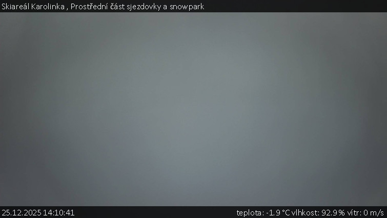 Skiareál Karolinka  - Prostřední část sjezdovky a snowpark - 25.12.2025 v 14:10