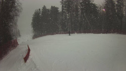 Prostřední část sjezdovky a snowpark