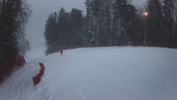 Prostřední část sjezdovky a snowpark