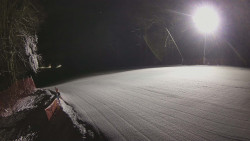 Prostřední část sjezdovky a snowpark