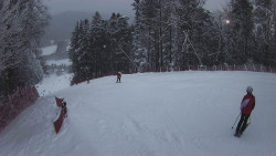 Prostřední část sjezdovky a snowpark