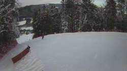 Prostřední část sjezdovky a snowpark