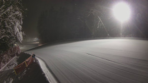 Skiareál Karolinka  - Prostřední část sjezdovky a snowpark - 13.1.2026 v 04:05