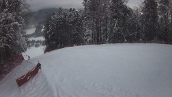 Prostřední část sjezdovky a snowpark