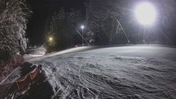 Prostřední část sjezdovky a snowpark