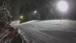 Prostřední část sjezdovky a snowpark