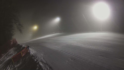 Prostřední část sjezdovky a snowpark