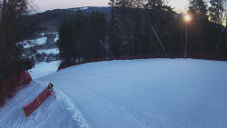 Prostřední část sjezdovky a snowpark
