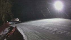 Prostřední část sjezdovky a snowpark