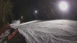 Prostřední část sjezdovky a snowpark