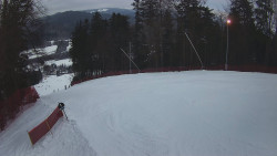 Prostřední část sjezdovky a snowpark