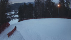 Prostřední část sjezdovky a snowpark