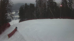 Prostřední část sjezdovky a snowpark